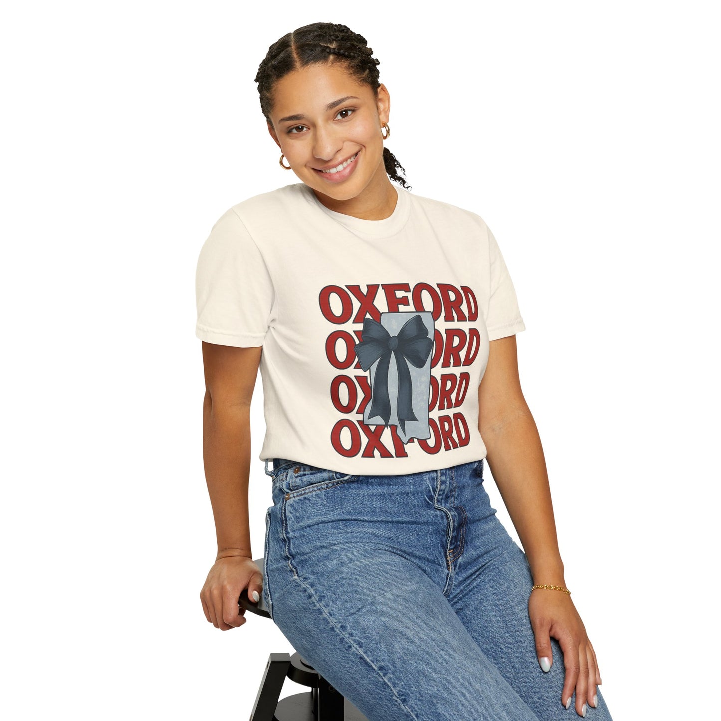 Oxford Bow Graphic Tee, Casual Unisex T-shirt, Gift for Students, College Apparel, Trendy Fashion Top, Birthday Gift