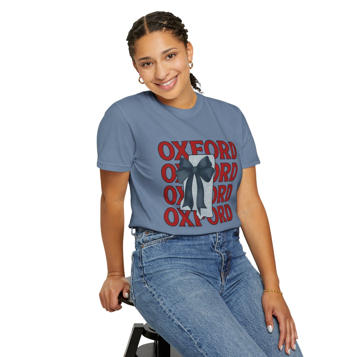 Oxford Bow Graphic Tee, Casual Unisex T-shirt, Gift for Students, College Apparel, Trendy Fashion Top, Birthday Gift