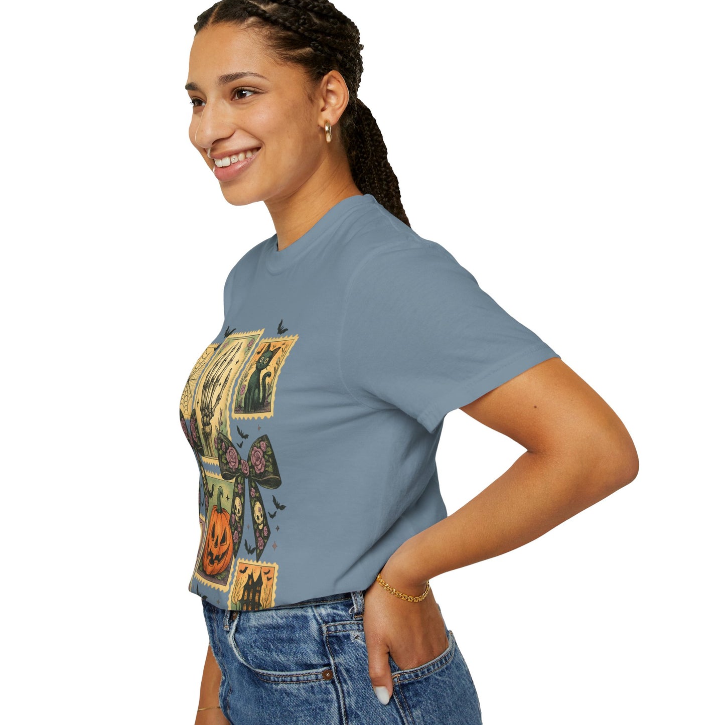 Halloween-Themed Unisex T-Shirt - Spooky Vibes for Fall Celebrations, Ghost Lovers Gift, Costume Party Essential, Cozy Autumn Tee