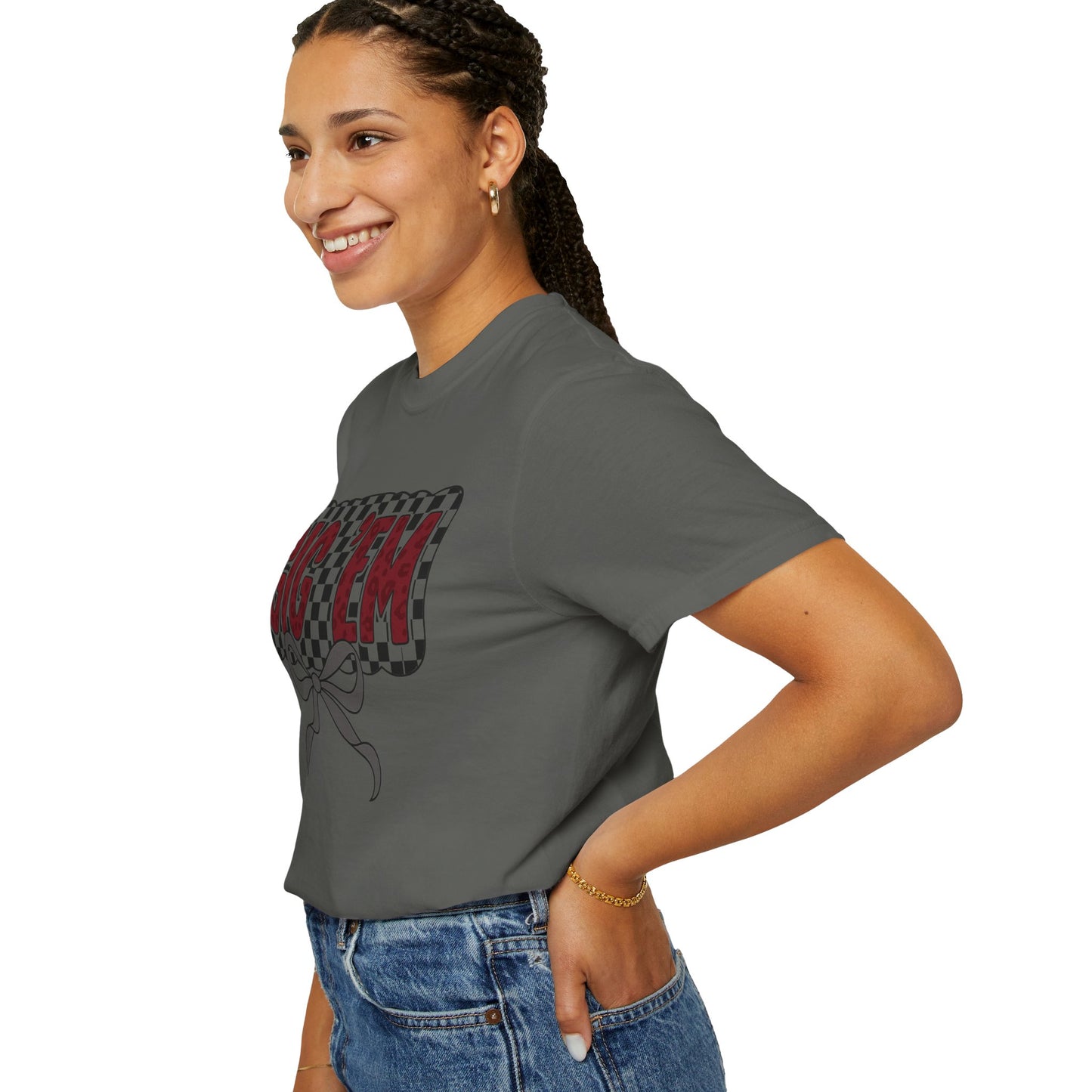 Checkered Style Unisex T-shirt with 'GIG'EM' Design, Trendy Graphic Tee for Casual Wear, Fan Merchandise, Gift Idea, Summer Essential