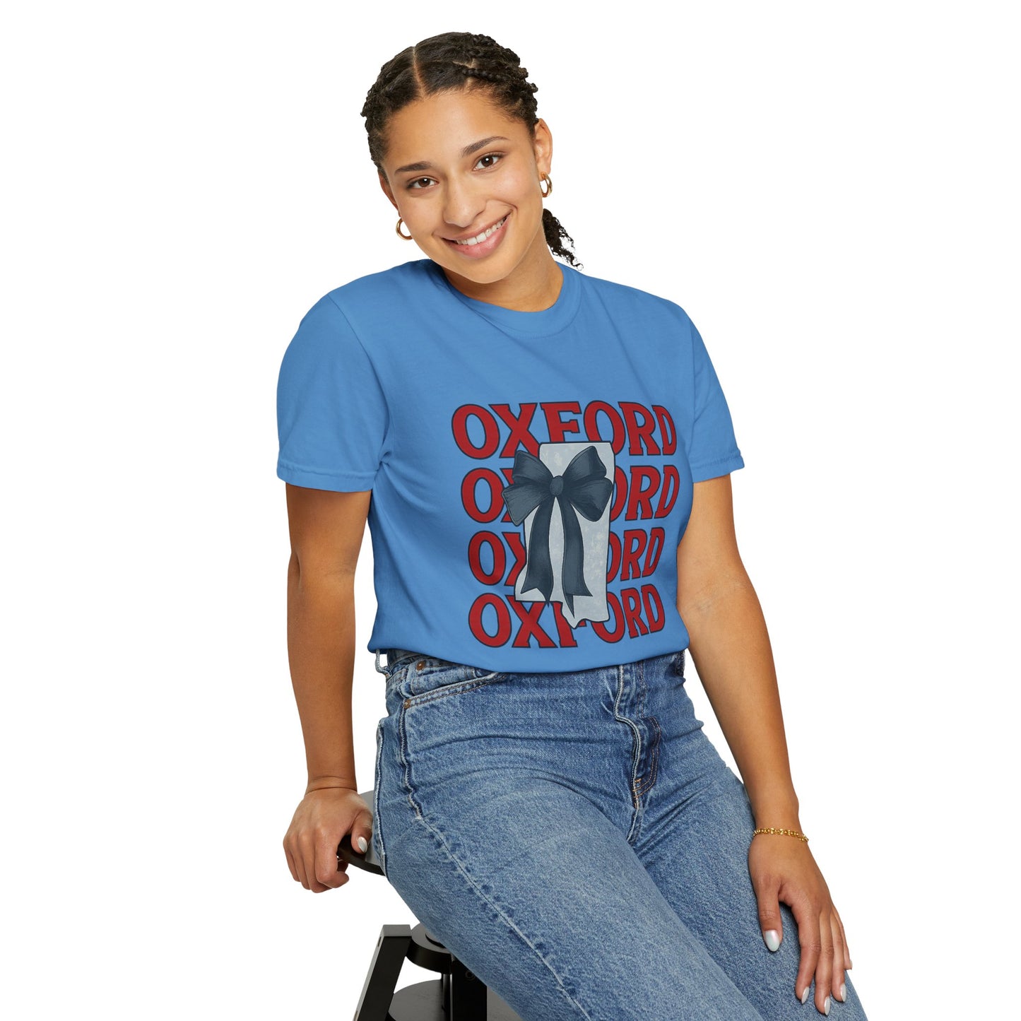 Oxford Bow Graphic Tee, Casual Unisex T-shirt, Gift for Students, College Apparel, Trendy Fashion Top, Birthday Gift