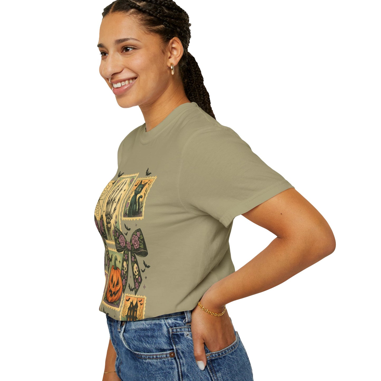 Halloween-Themed Unisex T-Shirt - Spooky Vibes for Fall Celebrations, Ghost Lovers Gift, Costume Party Essential, Cozy Autumn Tee