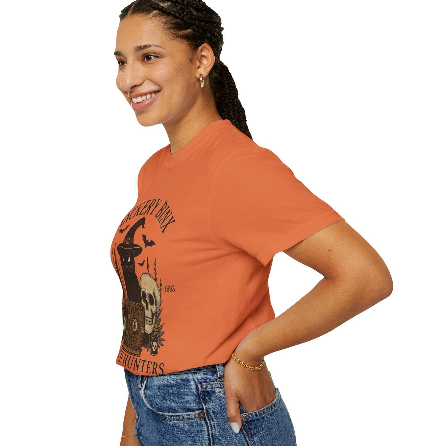 Witch Hunter Unisex T-shirt - Spooky Halloween Costume Shirt