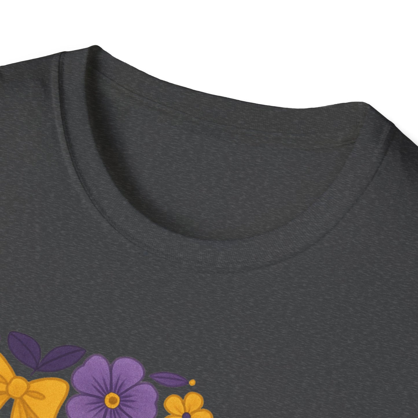 Louisiana Floral Graphic Tee, Casual Unisex T-Shirt, Spring Fashion, Gift for Nature Lovers, Summer Outfit, Southern Pride