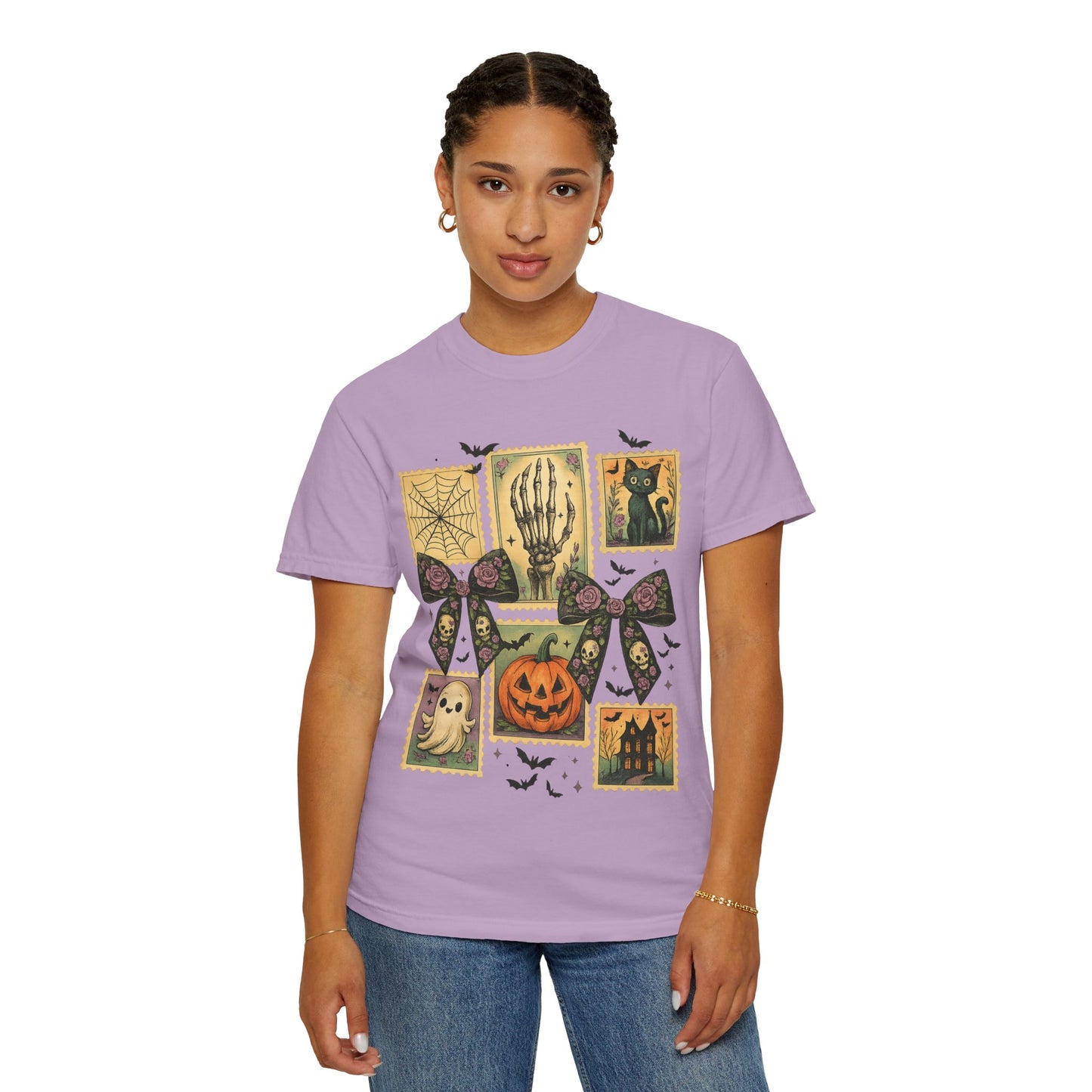 Halloween-Themed Unisex T-Shirt - Spooky Vibes for Fall Celebrations, Ghost Lovers Gift, Costume Party Essential, Cozy Autumn Tee