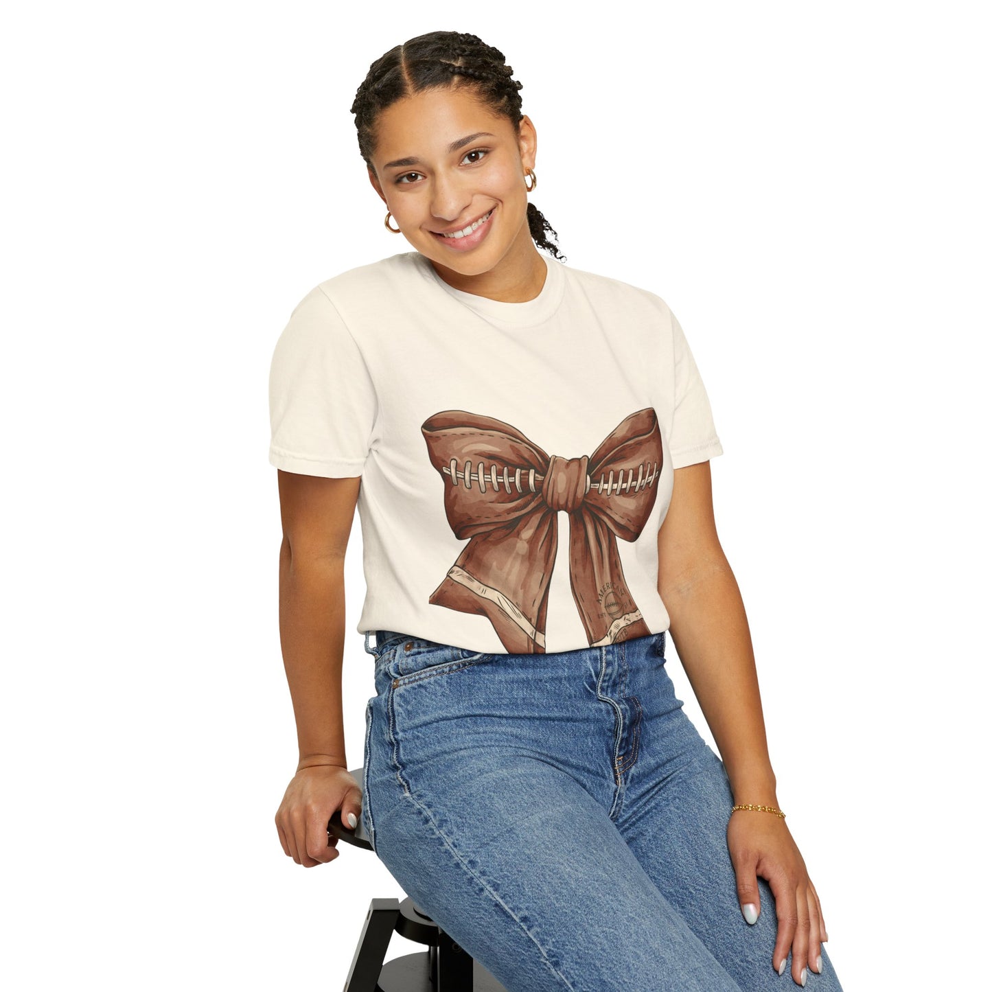 Football Bow T-Shirt: Unisex Casual Wear for Game Day Apparel