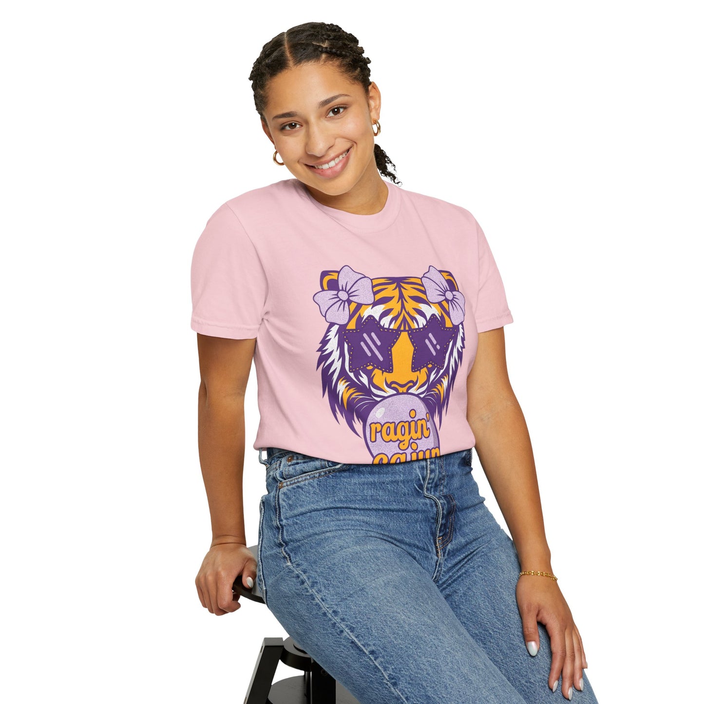 Ragin Cajun Bow Bubble Tiger T-Shirt - Casual Wear and Gift for Animal Lovers