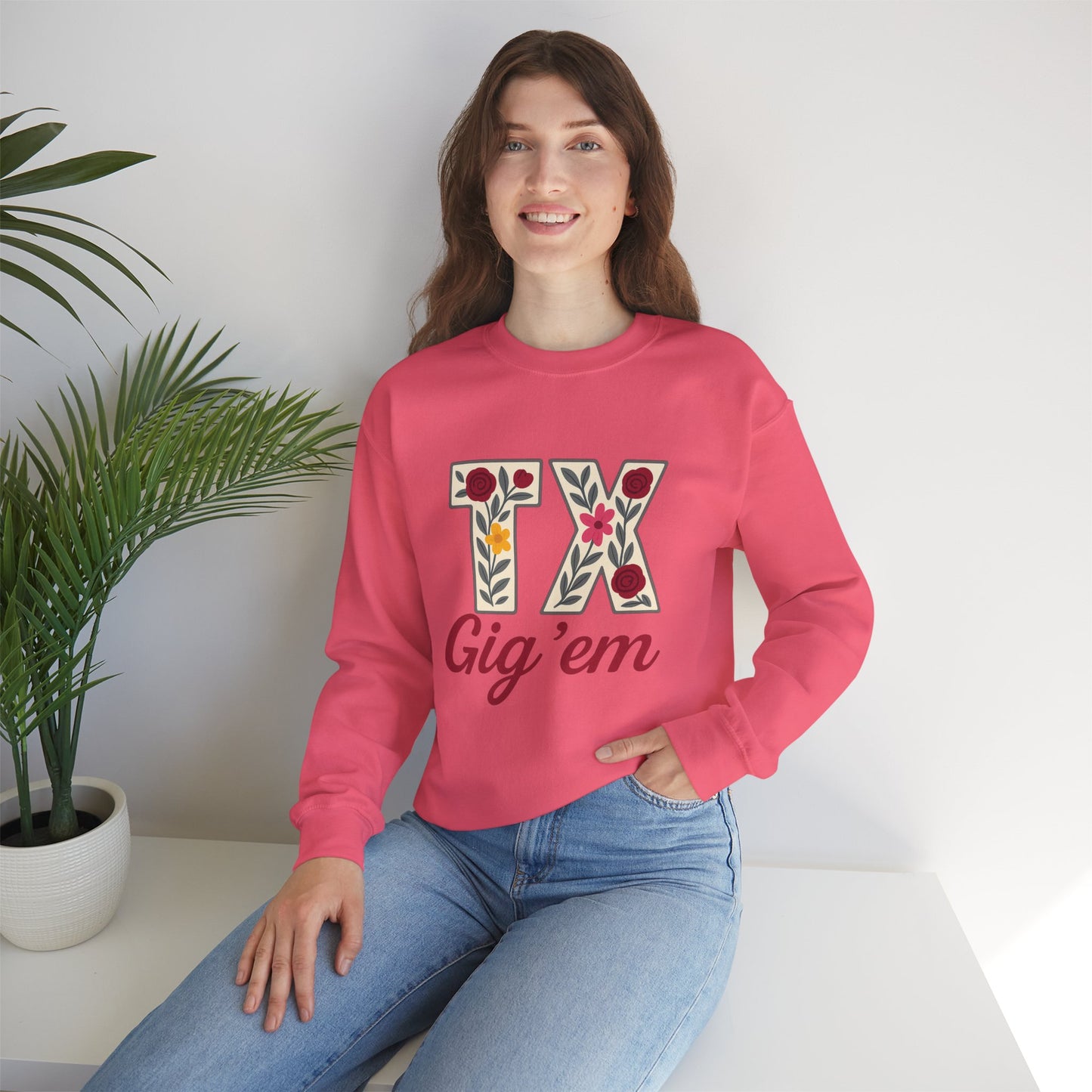 Texas Floral Crewneck Sweatshirt, Cozy Texas Sweatshirt, TX Gig'em Gift, Unisex Sweatshirt for Gamers, Floral Crew Neck for Casual Wear