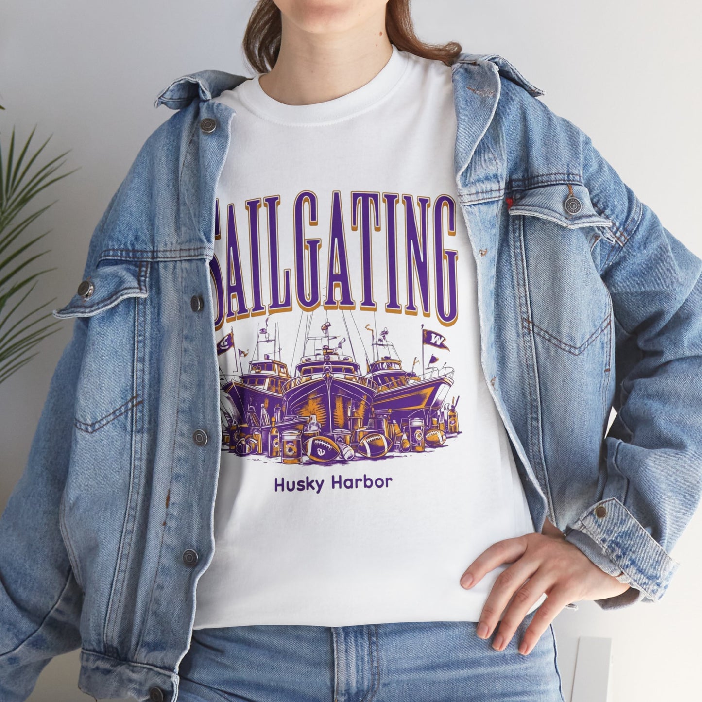 Sailgating Tee - Washington Huskies Unisex Heavy Cotton Shirt