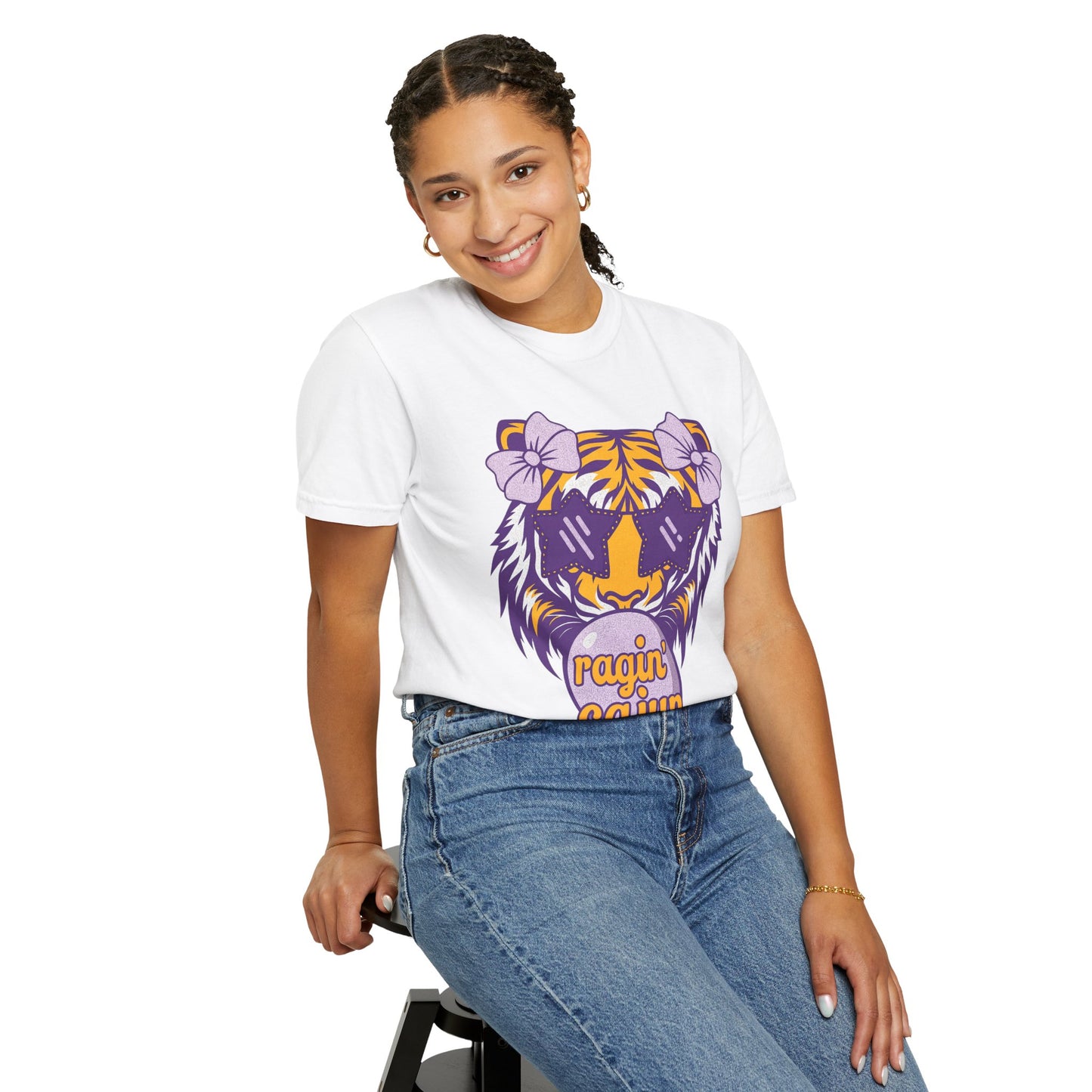 Ragin Cajun Bow Bubble Tiger T-Shirt - Casual Wear and Gift for Animal Lovers
