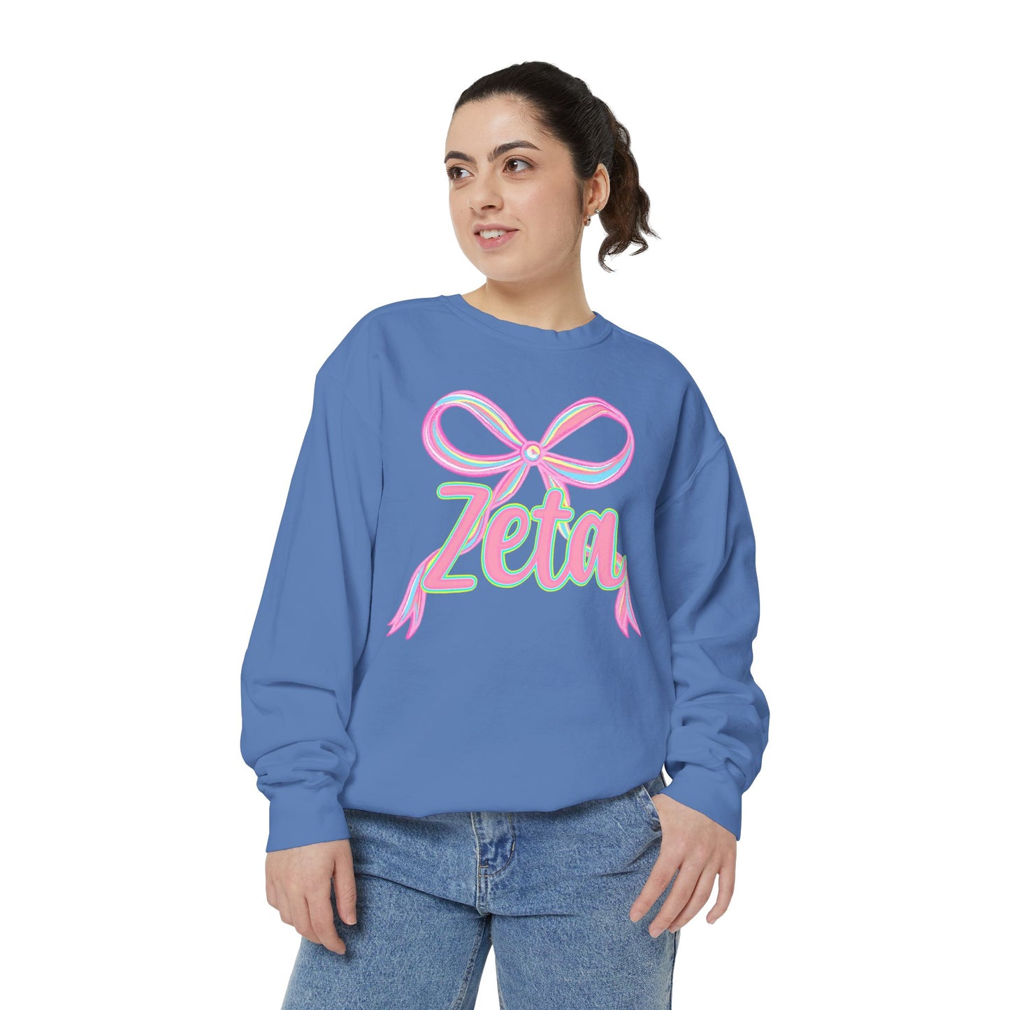 Zeta Graphic Sweatshirt, Cozy Fashion, Gift for Sorority Sisters, Cute Casual Wear, College Apparel, Unisex Outfit